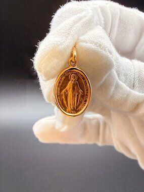 14K Yellow Gold Virgin Mary Medal